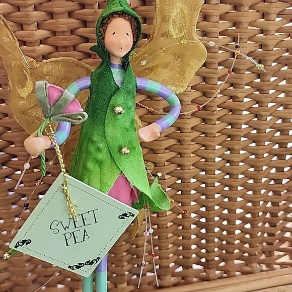Rare Silvestri SWEET PEA Fairy Ornament - Picture 1 of 17